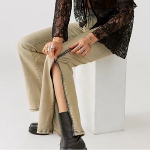 Urban Outfitters BDG Zipped-Up Flare Jean
